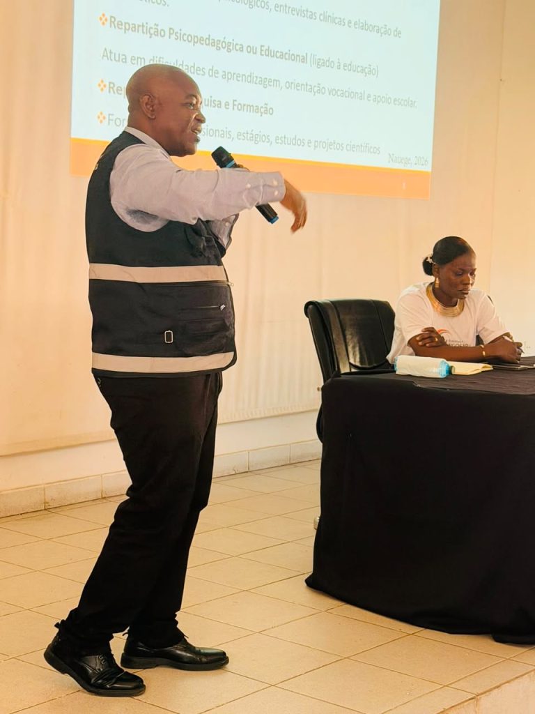 Centro de Diagnóstico, Orientação Psicológica e Psicoeducacional da ULAN promove palestra sobre saúde mental e orientação psicopedagógica 1 O Centro de Diagnóstico, Orientação Psicológica e Psicoeducacional da Universidade Lueji A'Nkonde realizou, no dia 1 de Junho de 2026, uma palestra no Auditório da Escola Pedagógica do Dundo